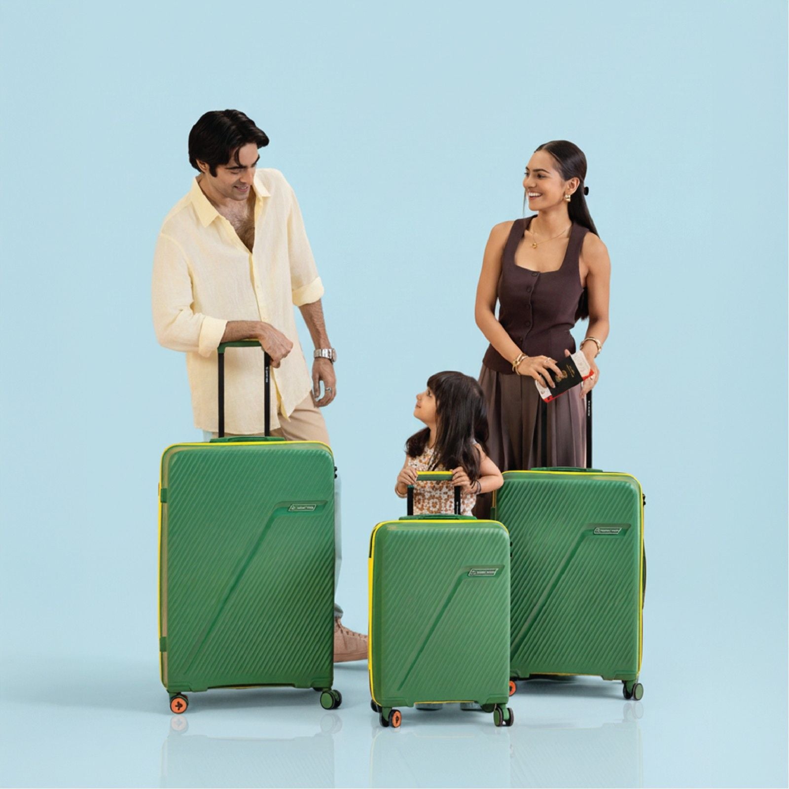 Luggage_Sets_24729549-c175-4052-9234-9a99a2555983.jpg